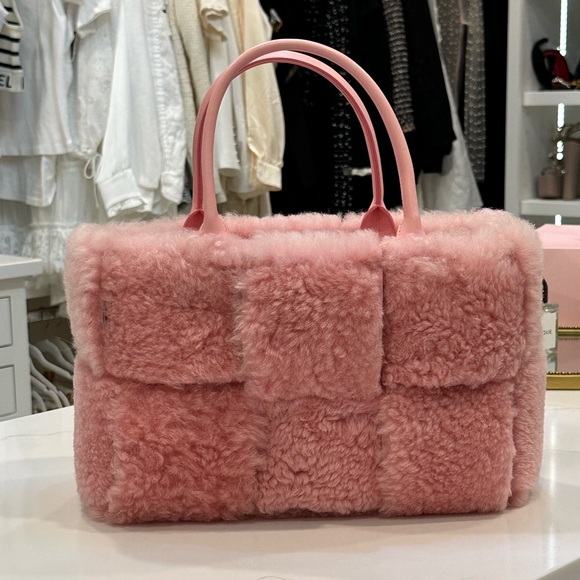NWT Bottega Veneta Small Shearling Arco Tote - Picture 4 of 8